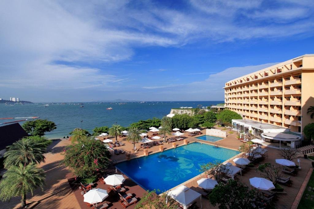 Dusit Thani Pattaya hotel